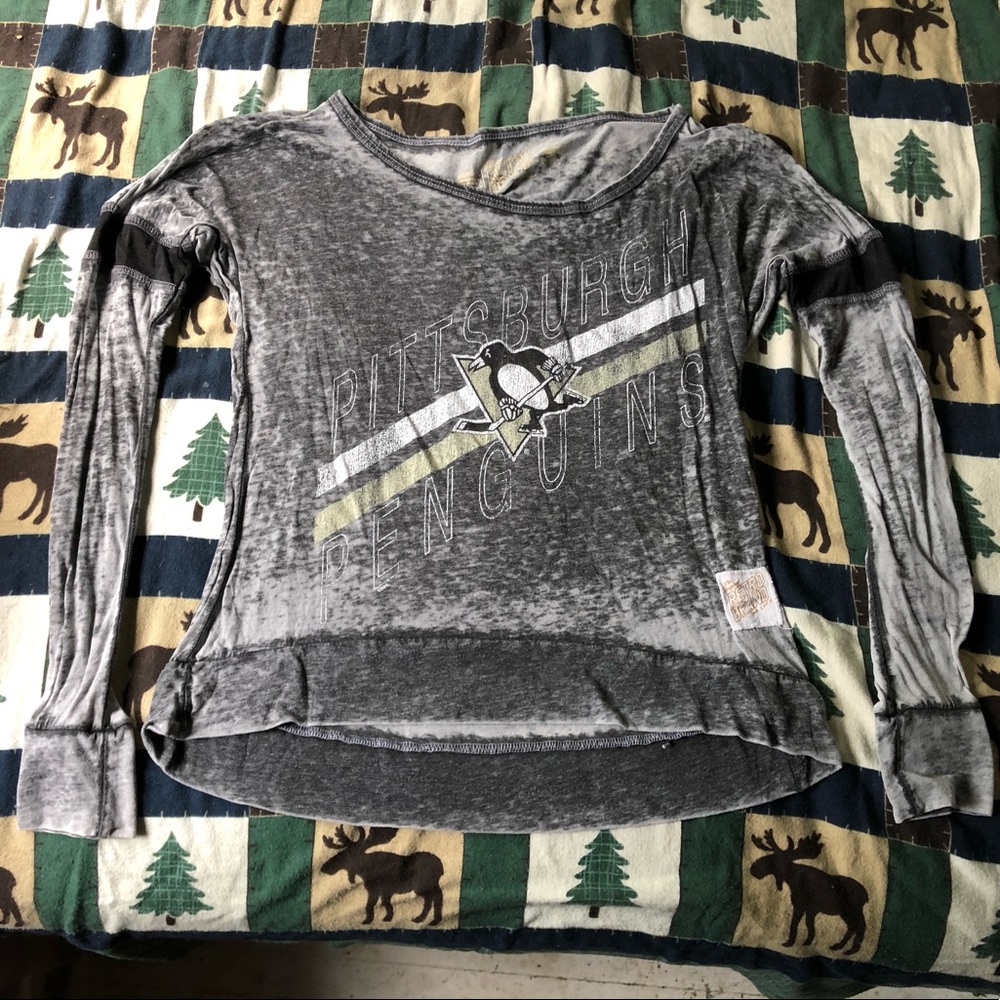Pittsburgh Penguins retro brand shirt